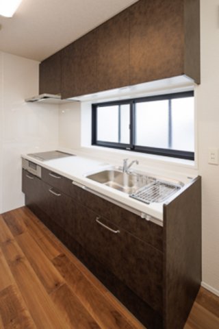 キッチン　※写真は同タイプ住戸です。