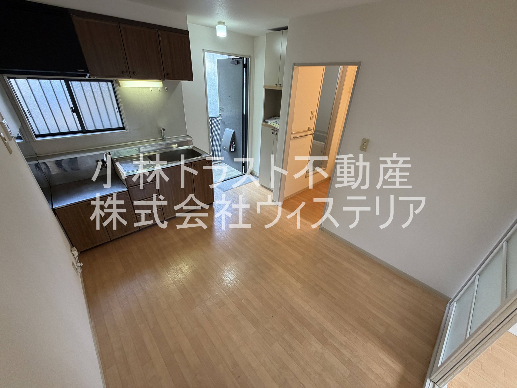 居室・リビング　窓あり