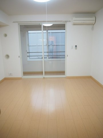 居室・リビング　使いやすい居間です