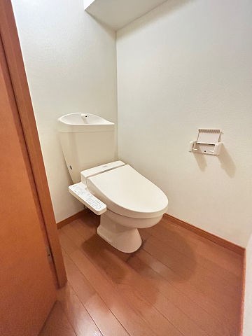トイレ　トイレもきれいです