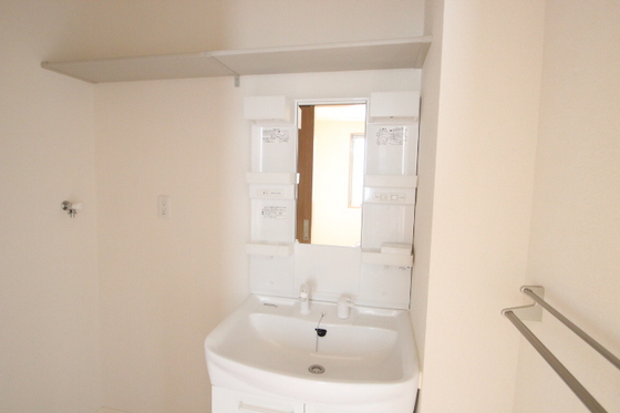洗面設備　※別部屋の写真です
