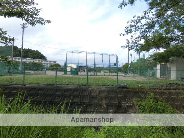 小学校　桜木小学校（小学校）まで703m