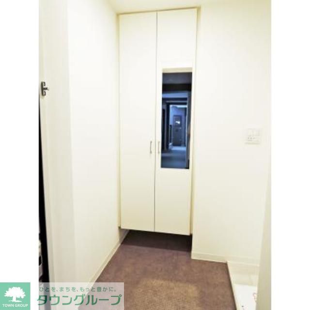 玄関　※写真は同タイプ住戸です。