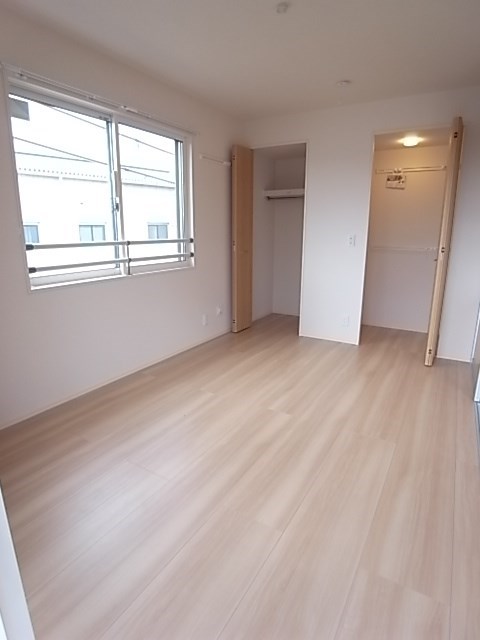 その他部屋・スペース　使い勝手のいい寝室です