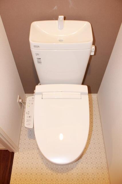 トイレ　トイレもきれいです