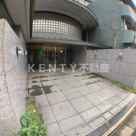 エントランス　毎日通るエントランスはこのようになっています