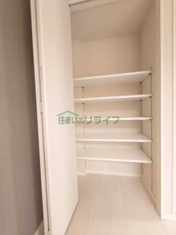 収納　リライフ下北沢店