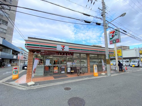 コンビニ　セブンイレブン 堺津久野駅前店（コンビニ）まで260m