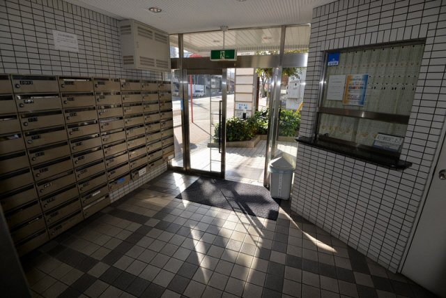 ロビー　建物の内部です