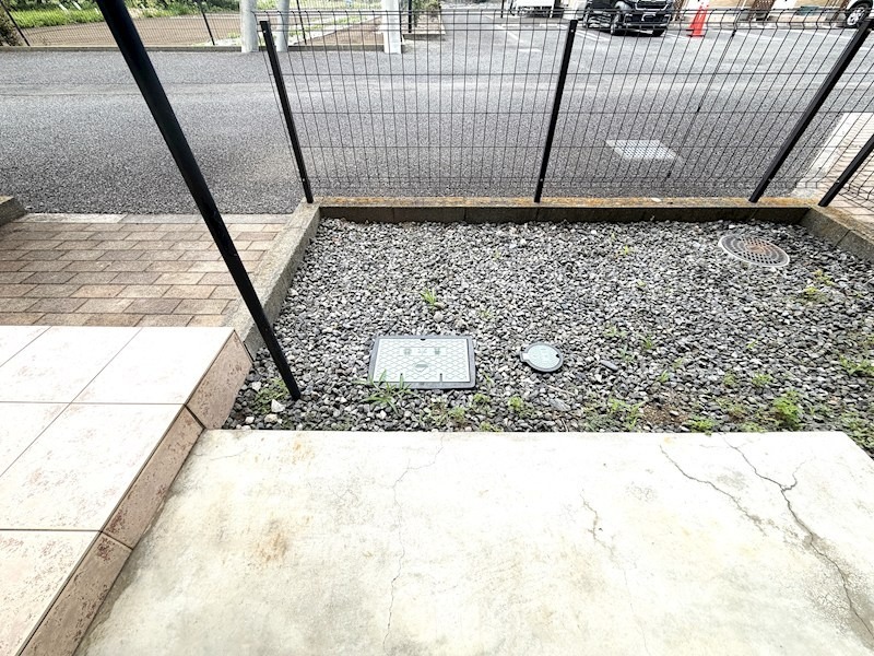 庭　図面と現状に相違がある場合には現状を優先