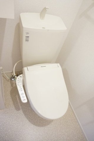 トイレ　落ち着いたトイレです