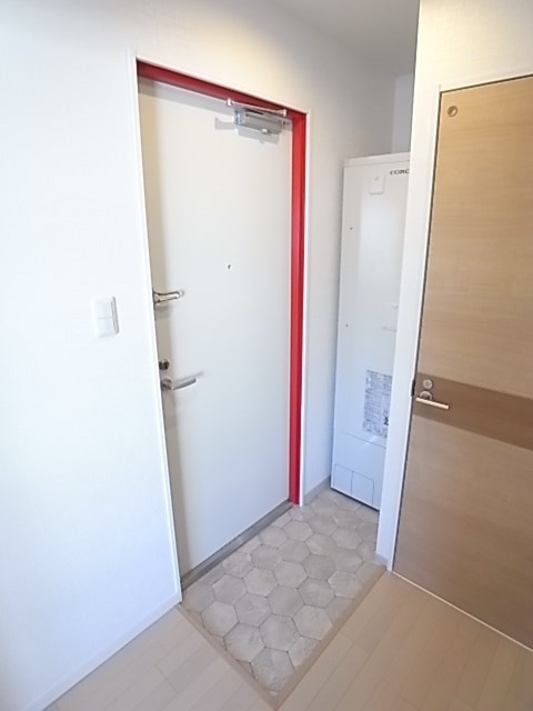 玄関　収納もある玄関です