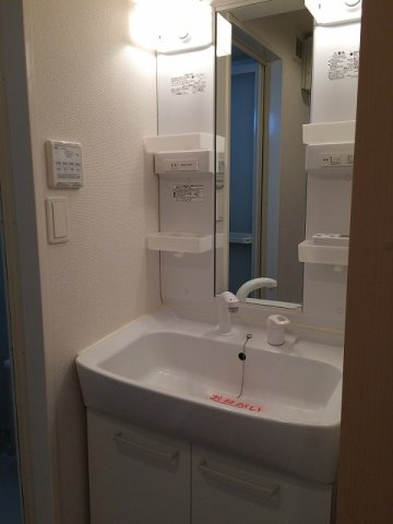 洗面設備　洗面所です