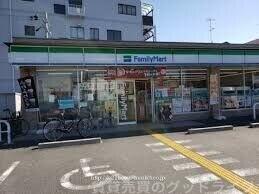 コンビニ　ファミリーマート伏見深草西浦店（コンビニ）まで370m