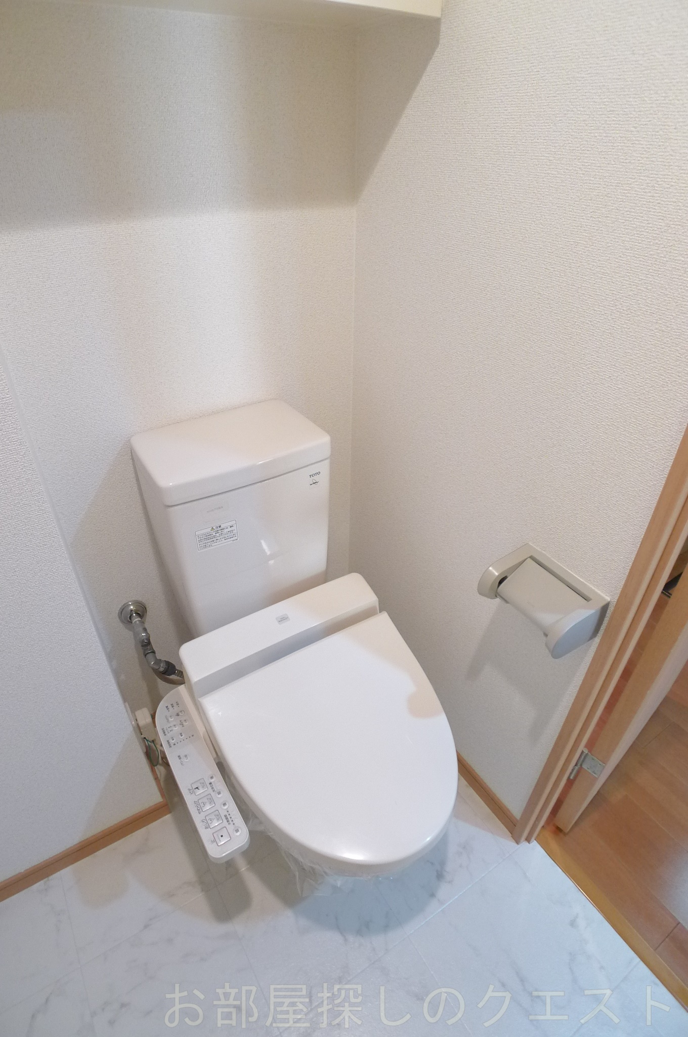 トイレ　（写真は同タイプ）
