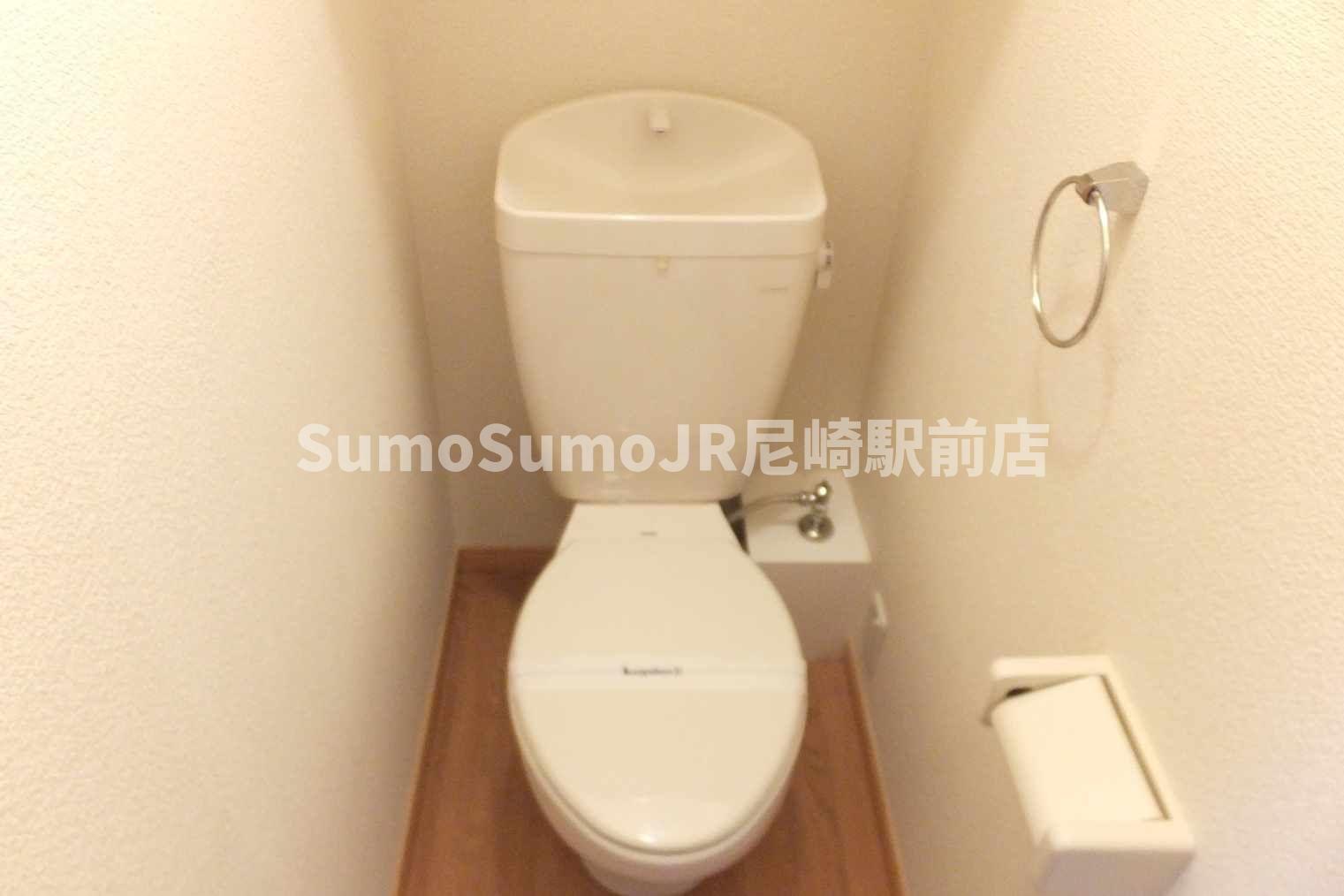 トイレ　清潔感のあるトイレです