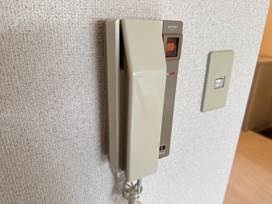 セキュリティ　※別号室の写真になります。