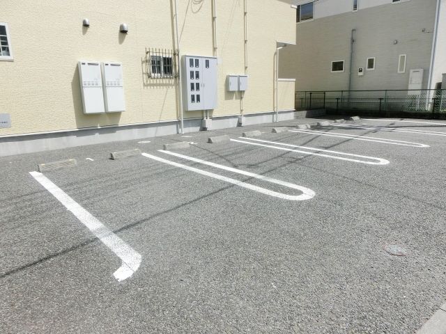 駐車場　敷地内駐車場ございます