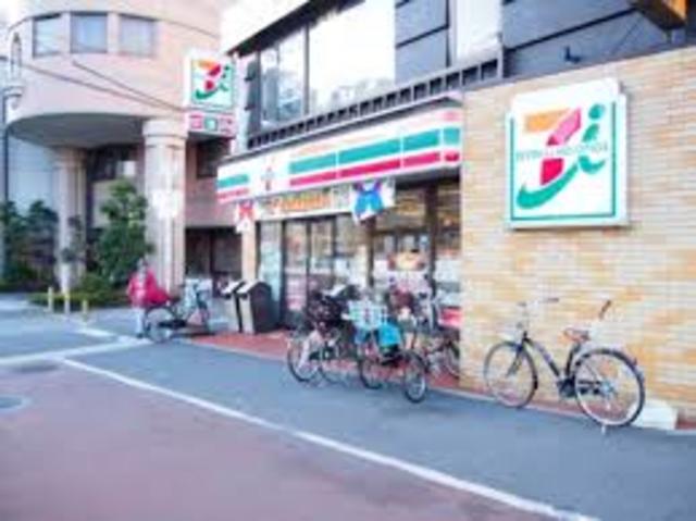コンビニ　セブンイレブン大阪玉出駅前店（コンビニ）まで366m
