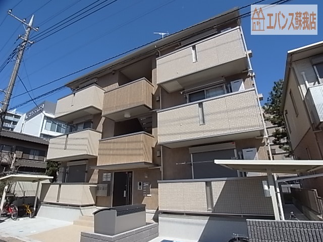 建物外観　落ち着いた雰囲気の外観です