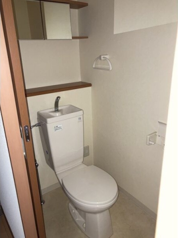 トイレ　別号室イメージ写真