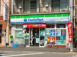 コンビニ　ファミリーマート（コンビニ）まで380m
