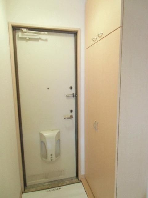 玄関　下駄箱付玄関