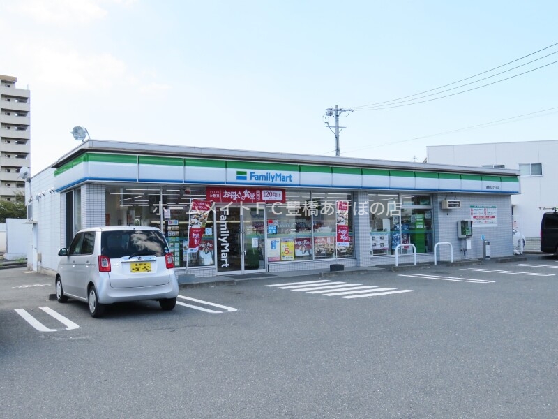 コンビニ　ファミリーマート豊橋向山才ノ神店（コンビニ）まで300m