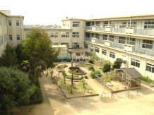 小学校　岡山市立西小学校（小学校）まで400m