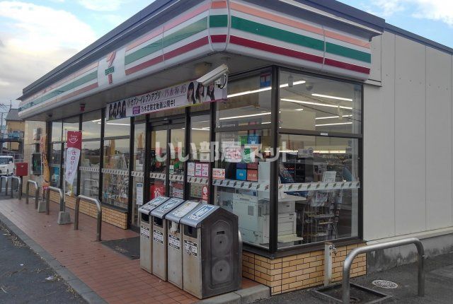 コンビニ　セブンイレブン佐賀北川副江上店（コンビニ）まで2596m