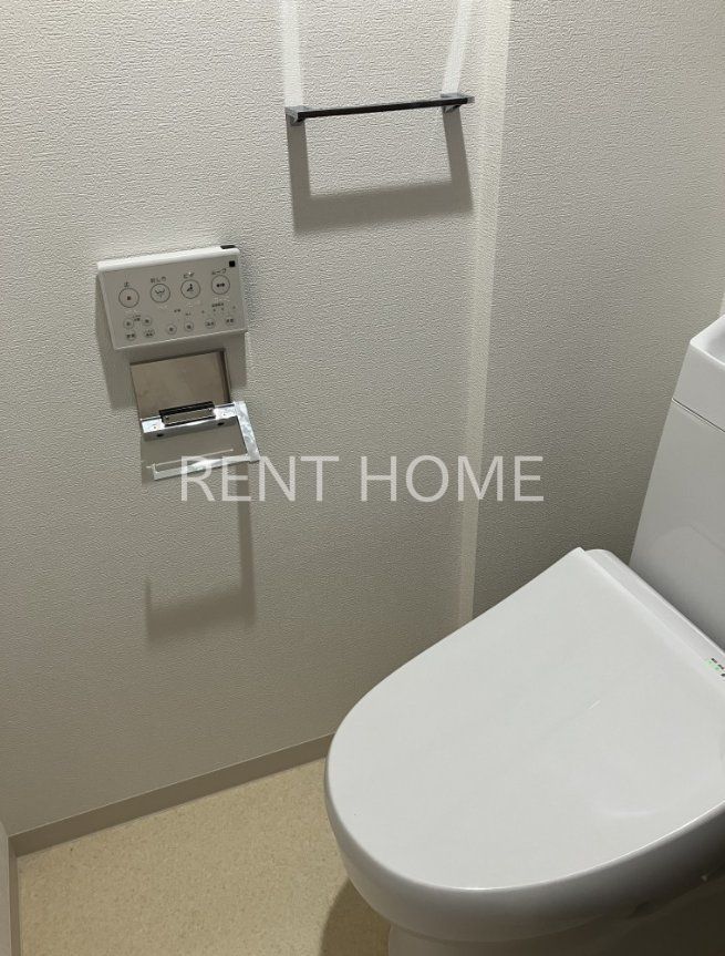 トイレ　ウォシュレット付き