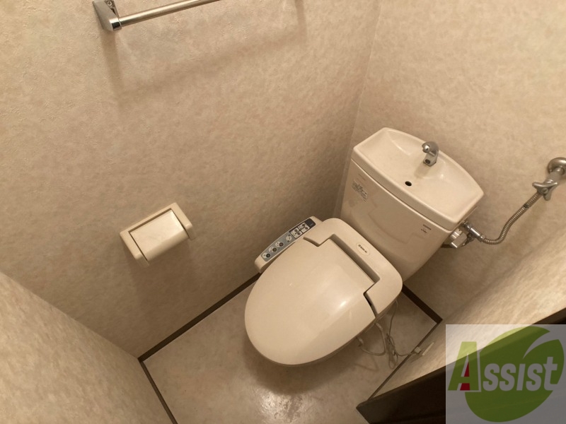 トイレ　トイレです。ウォシュレット付を探している方、おすすめです。