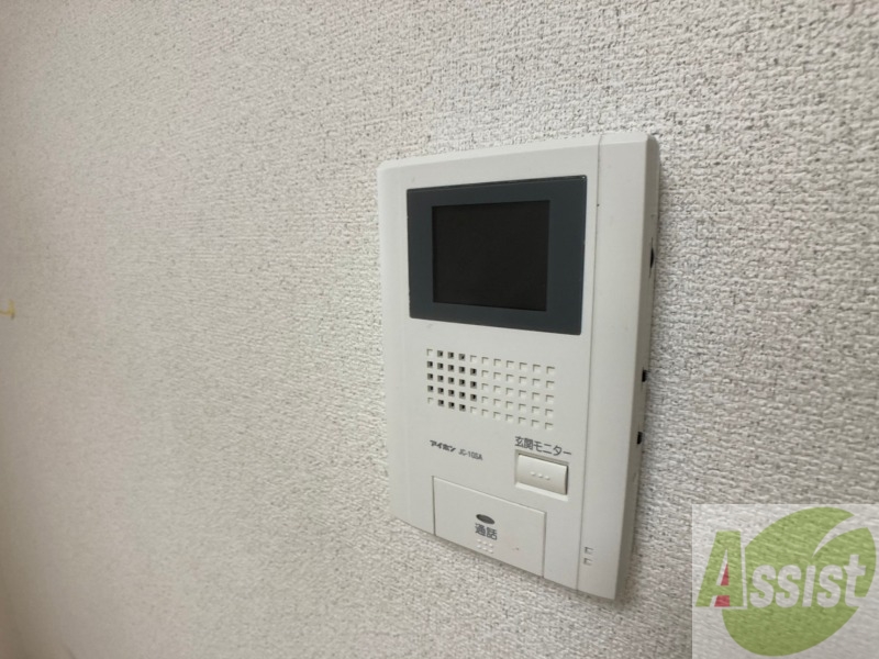 セキュリティ　ＴＶモニター付インターホンです。来客者の顔が見えるので安心！