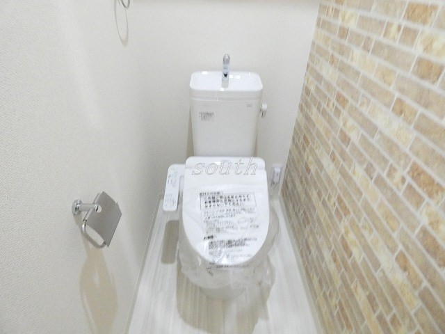 トイレ　ウォシュレットつきのトイレ