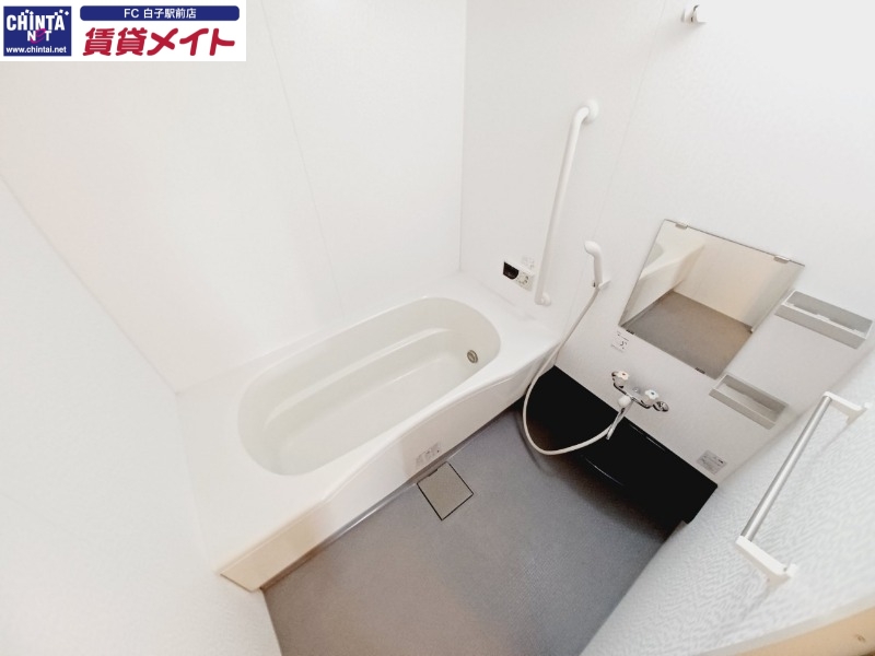 バス・シャワールーム　別部屋参考写真です