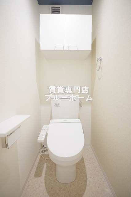 トイレ　温水洗浄便座付！