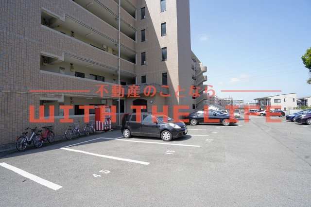 駐車場　駐車スペースもあります