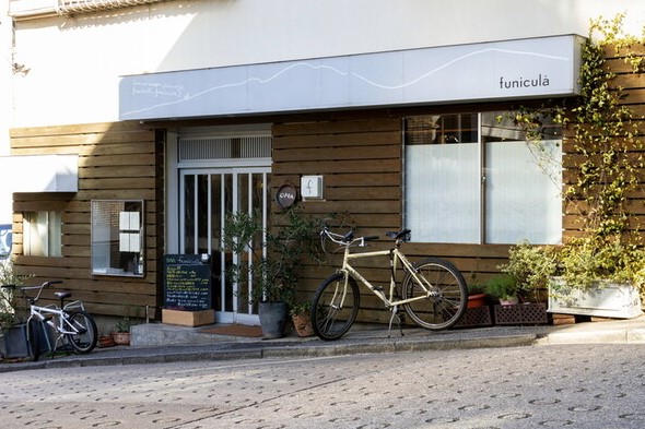 飲食店　funicula(フニクラ)（飲食店）まで392m