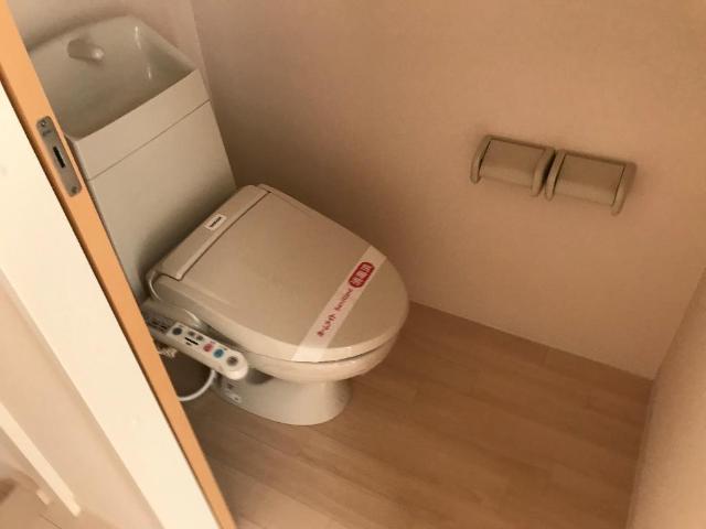 トイレ　シャワー付トイレ