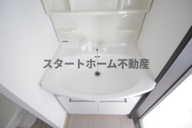 洗面設備　忙しい朝には欠かせない洗面所です