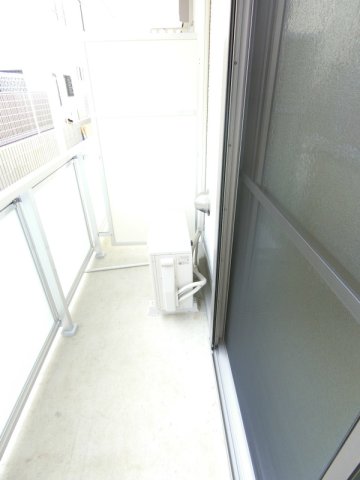 バルコニー　【女性のお一人暮らしでも安心のセキュリティ♪】