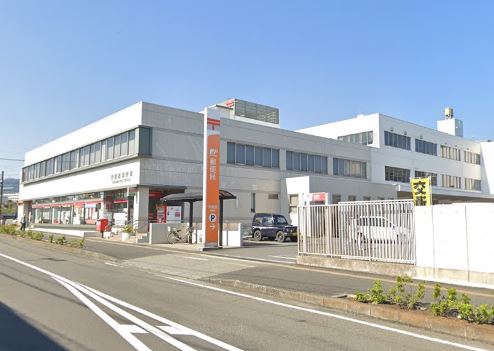 郵便局　伊勢原郵便局（郵便局）まで563m