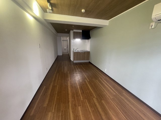 居室・リビング　広い洋室です