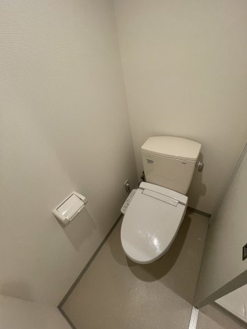 トイレ　シンプルで使いやすいトイレです