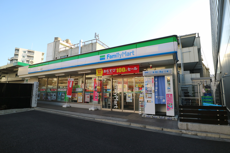 コンビニ　ファミリーマート 雑色駅広場前店（コンビニ）まで1315m