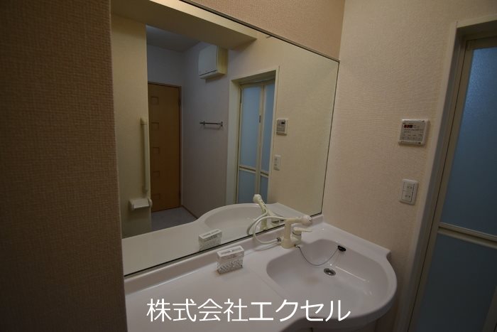 洗面設備　同等タイプのイメージ画像です。