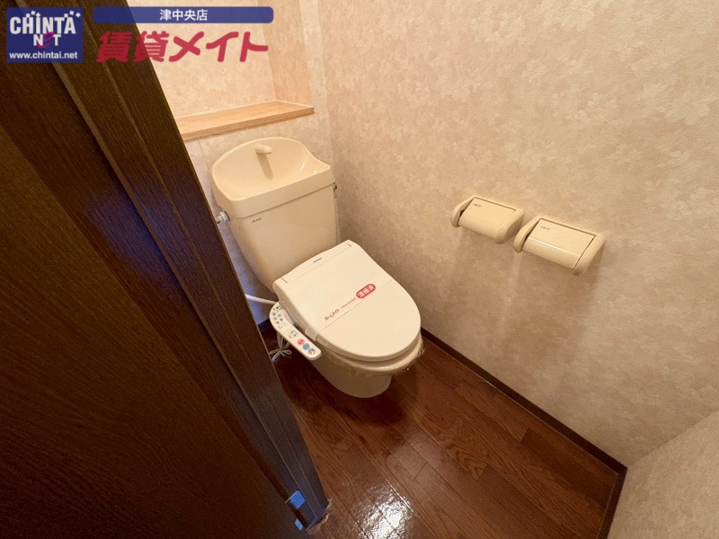 トイレ　別部屋反転画像参考
