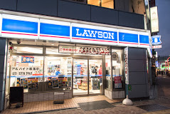 コンビニ　ローソン 高円寺南四丁目店（コンビニ）まで365m