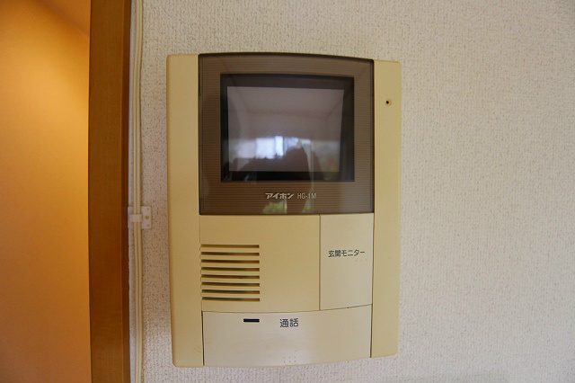 セキュリティ　TVモニターホン付きで来客時も安心・同系タイプ参考写真