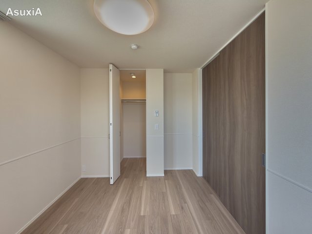 バルコニー　同タイプ間取りの別部屋写真です。